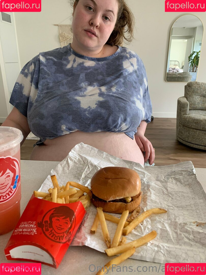 aliceeats Onlyfans Photo Gallery 