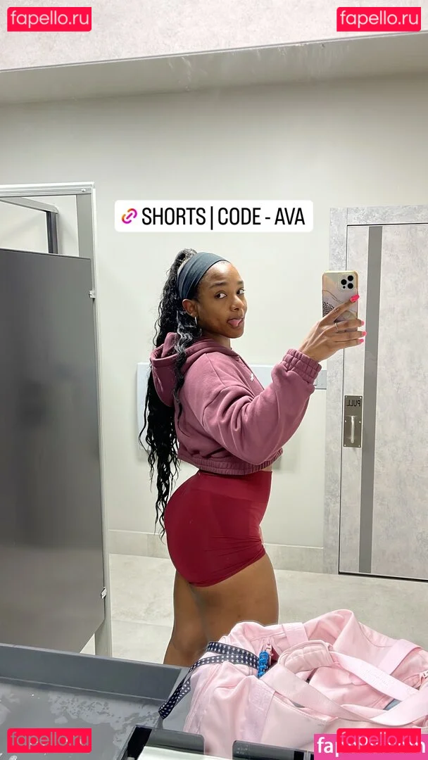 aaaaayevuh Onlyfans Photo Gallery 