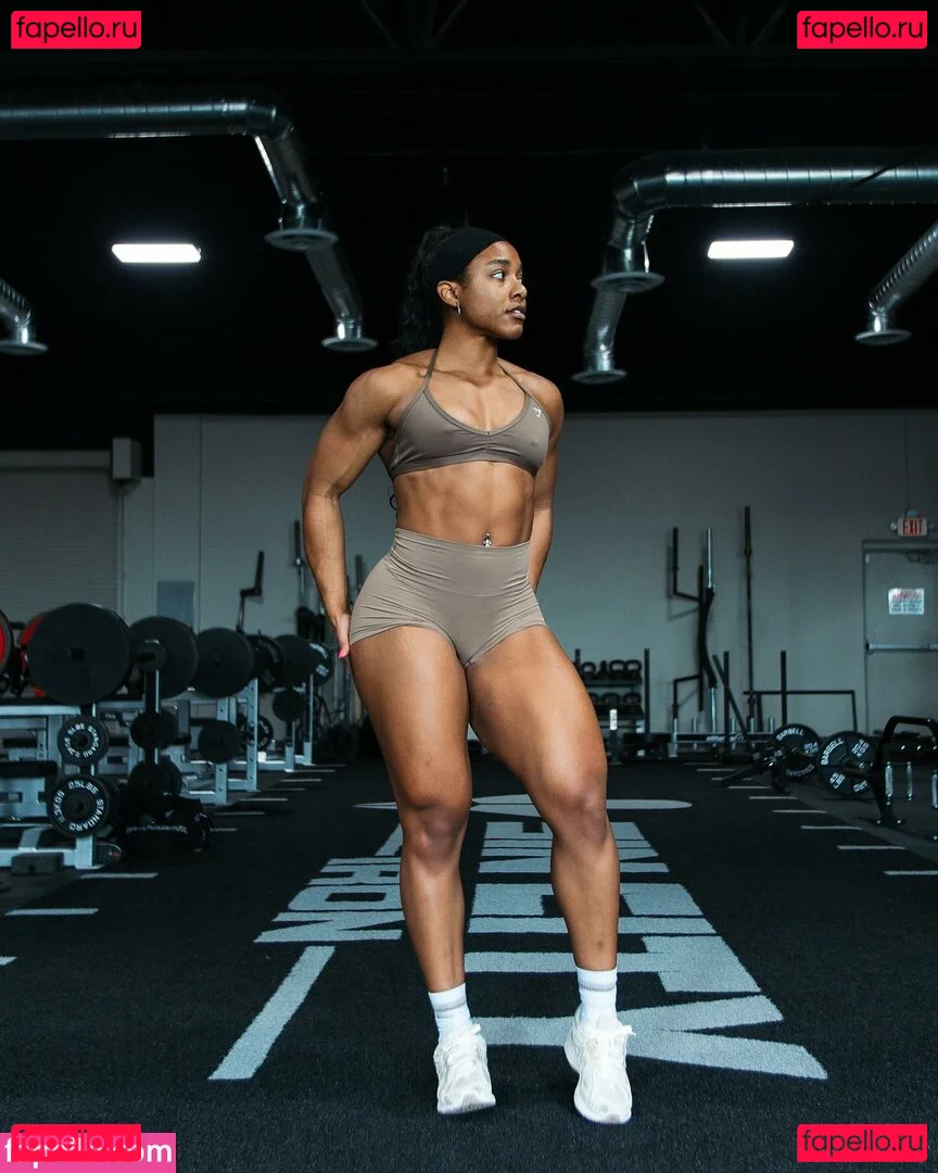 aaaaayevuh Onlyfans Photo Gallery 