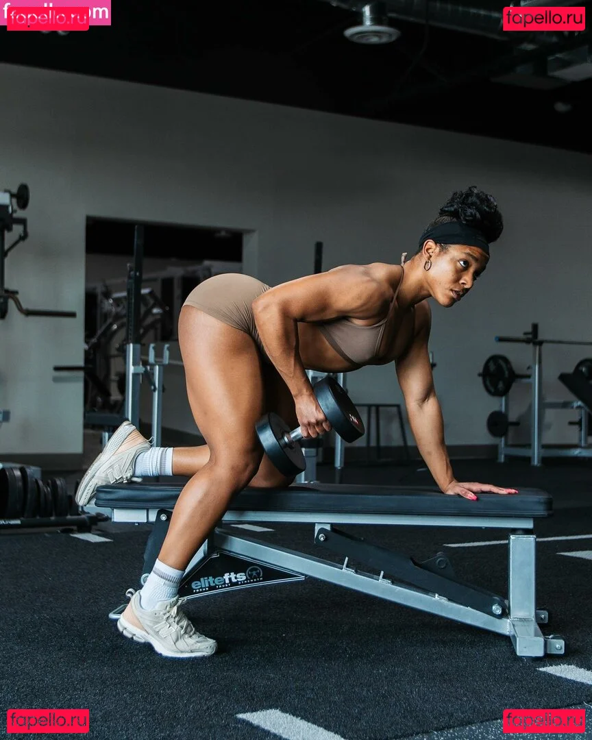 aaaaayevuh Onlyfans Photo Gallery 