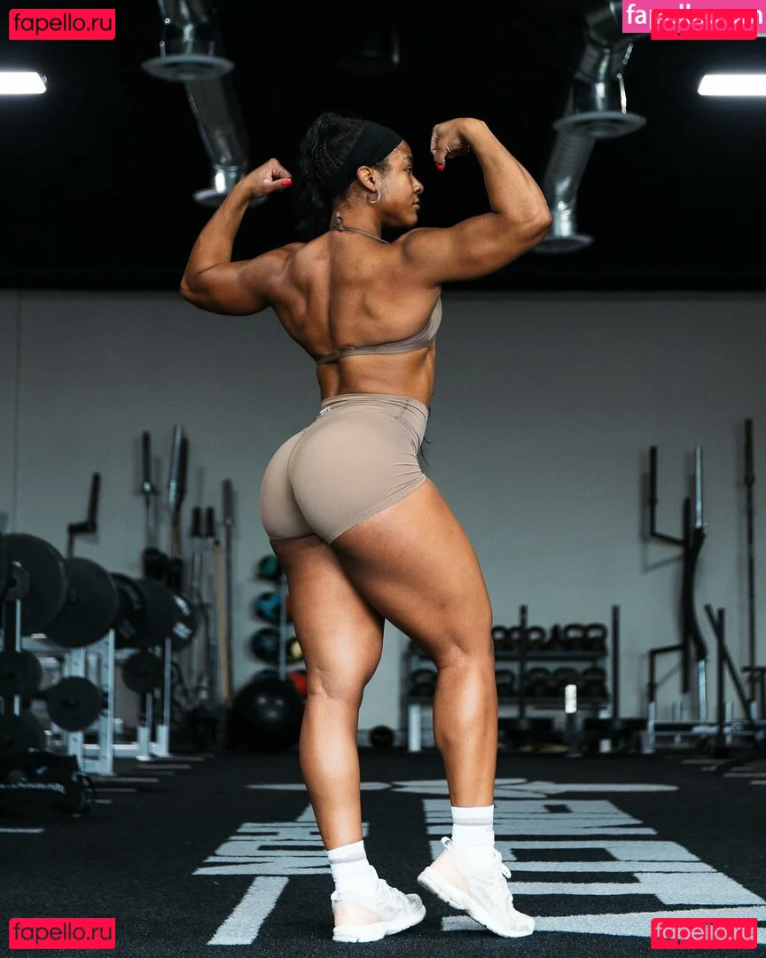 aaaaayevuh Onlyfans Photo Gallery 