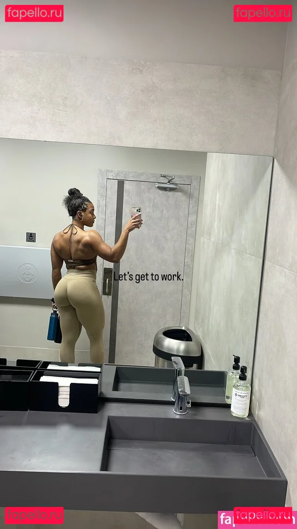 aaaaayevuh Onlyfans Photo Gallery 