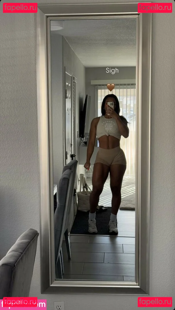 aaaaayevuh Onlyfans Photo Gallery 