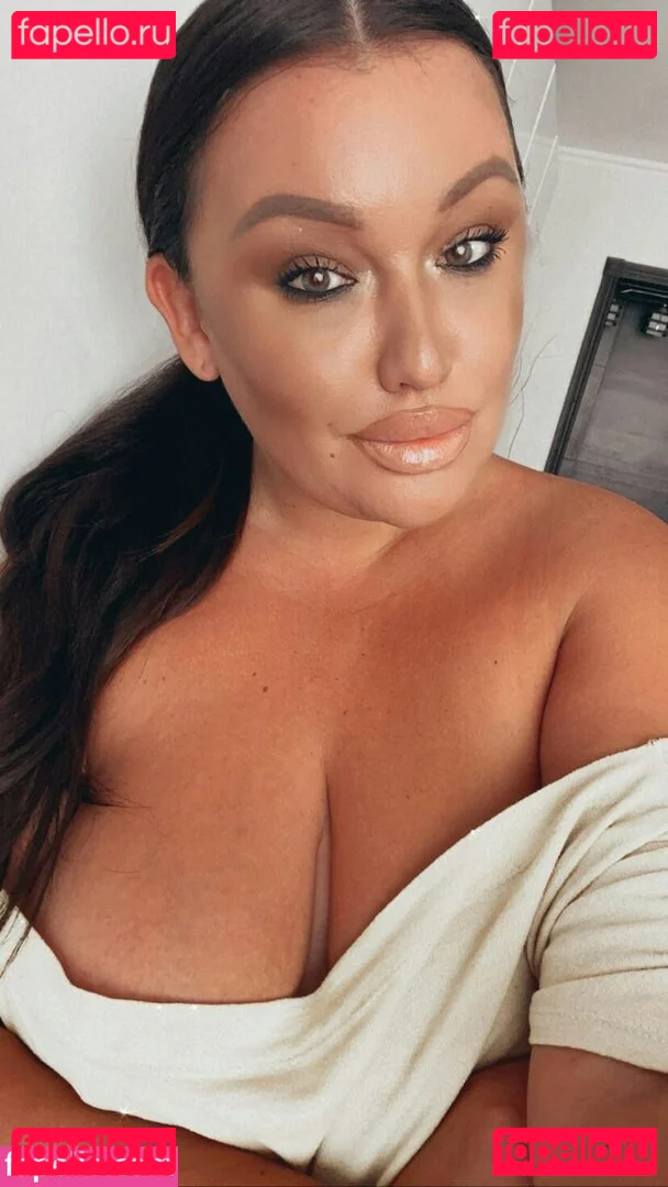 Dasha Kovalenko Onlyfans Photo Gallery 