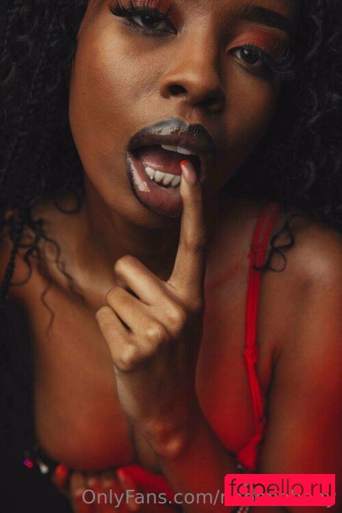 naomiebony Onlyfans Photo Gallery 