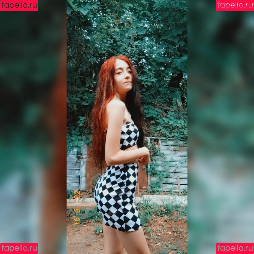 alymaria18 Onlyfans Photo Gallery 