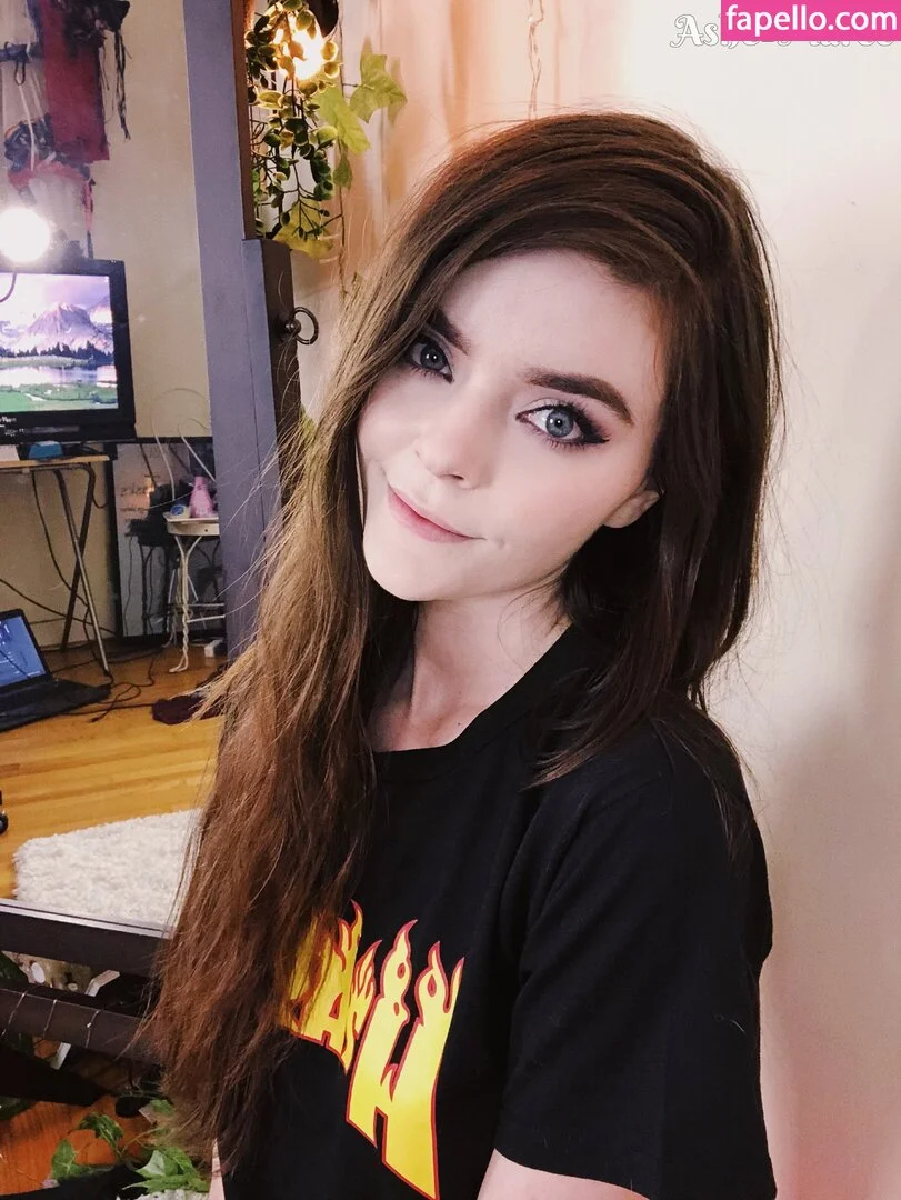 ashemaree Onlyfans Photo Gallery 