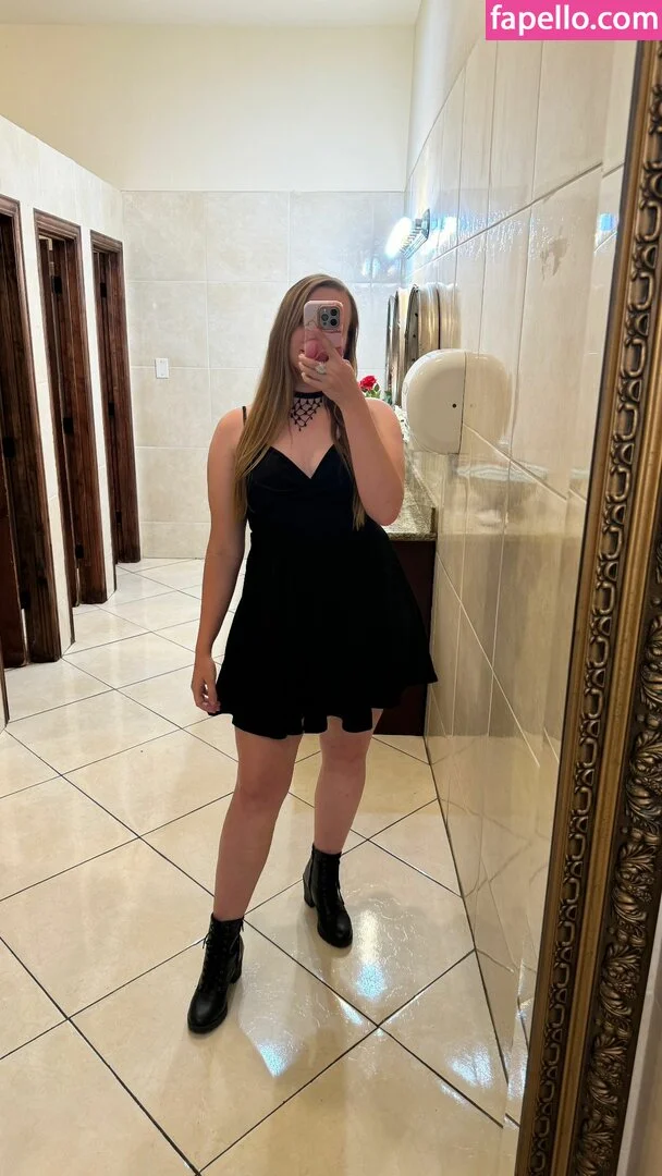 Alanis King Onlyfans Photo Gallery 