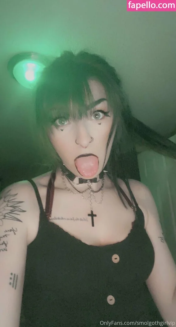 smolgothgirlvip Onlyfans Photo Gallery 