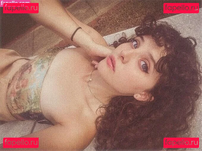 ApartmentFluffy7589 Onlyfans Photo Gallery 