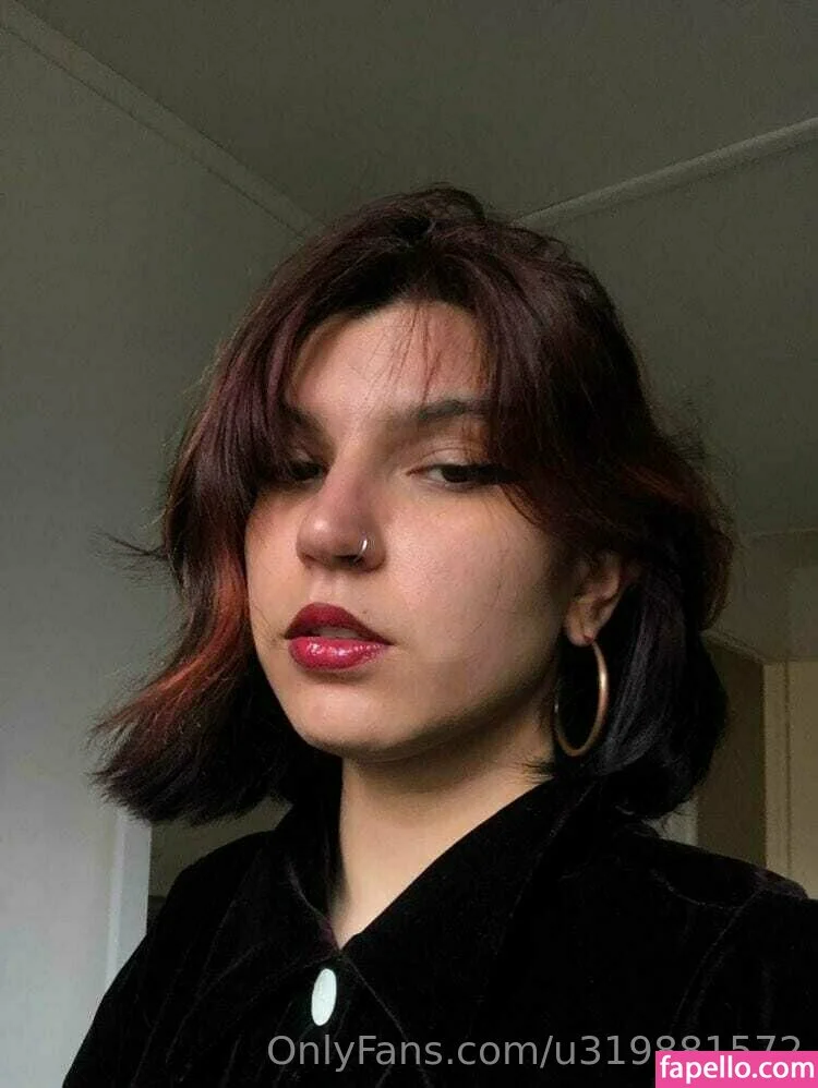 lola_deinnn Onlyfans Photo Gallery 