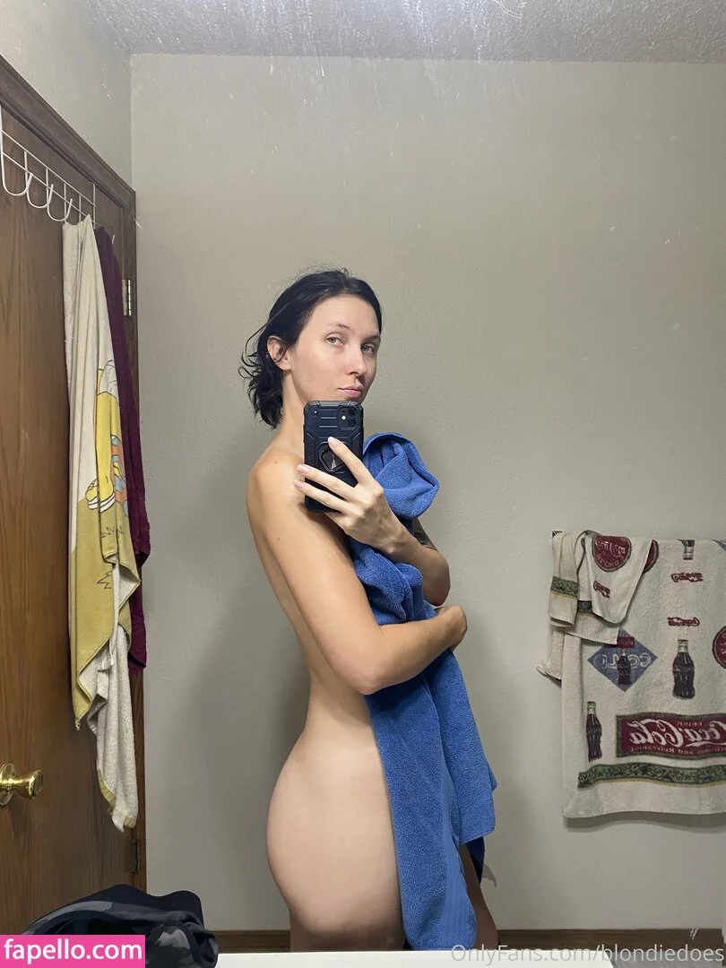 blondiedoes Onlyfans Photo Gallery 
