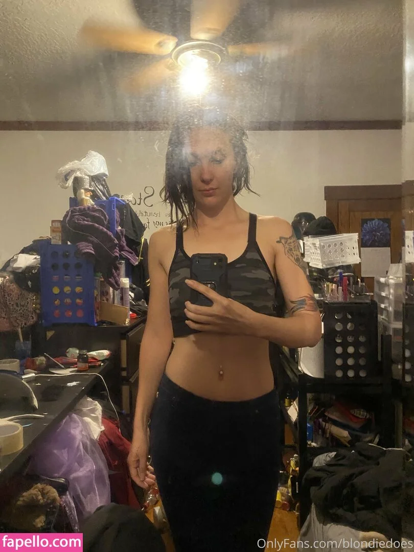 blondiedoes Onlyfans Photo Gallery 