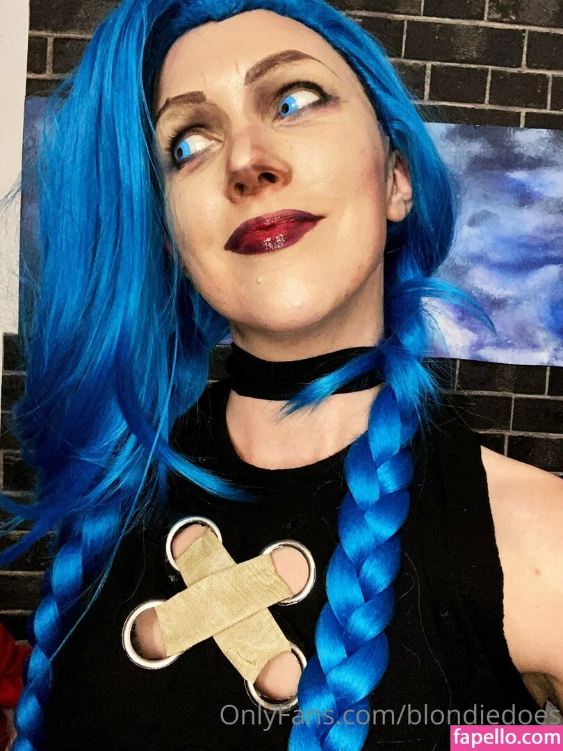 blondiedoes Onlyfans Photo Gallery 