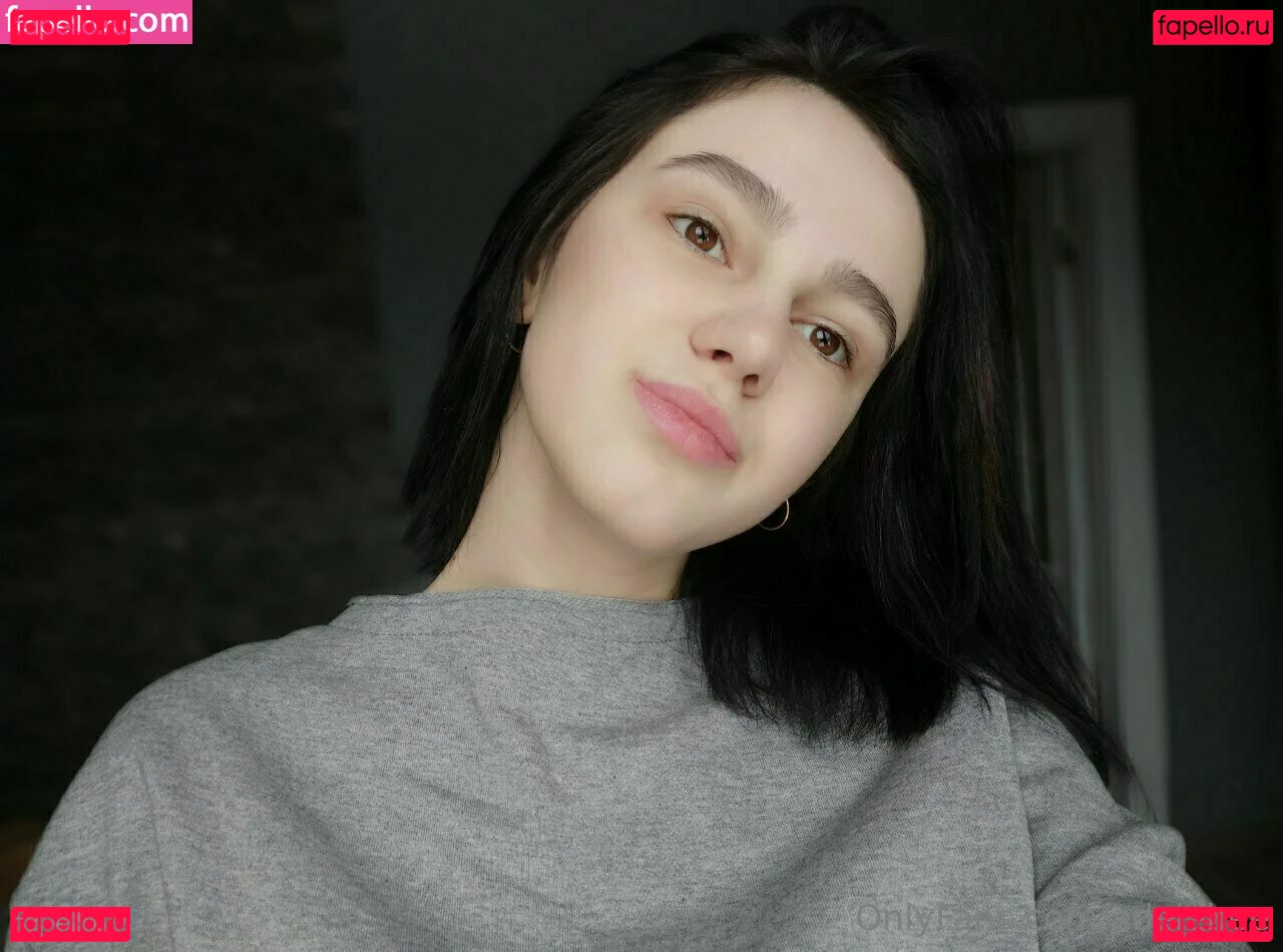 adelebee Onlyfans Photo Gallery 