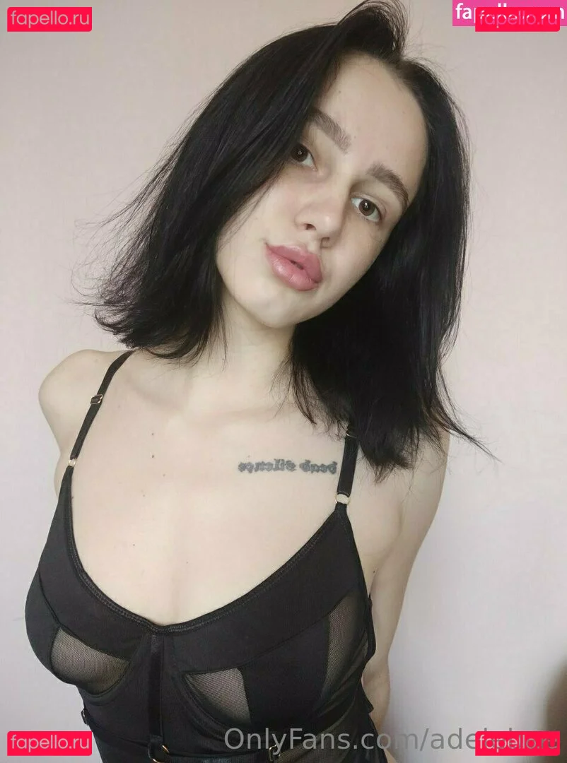 adelebee Onlyfans Photo Gallery 