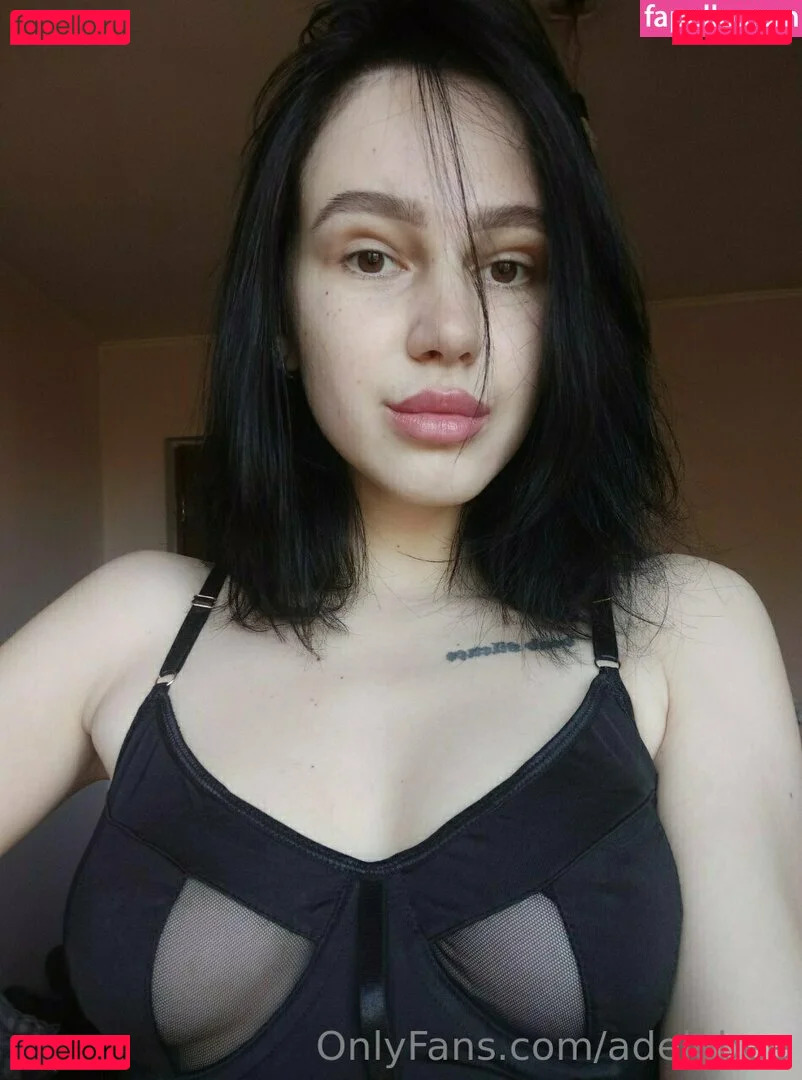 adelebee Onlyfans Photo Gallery 