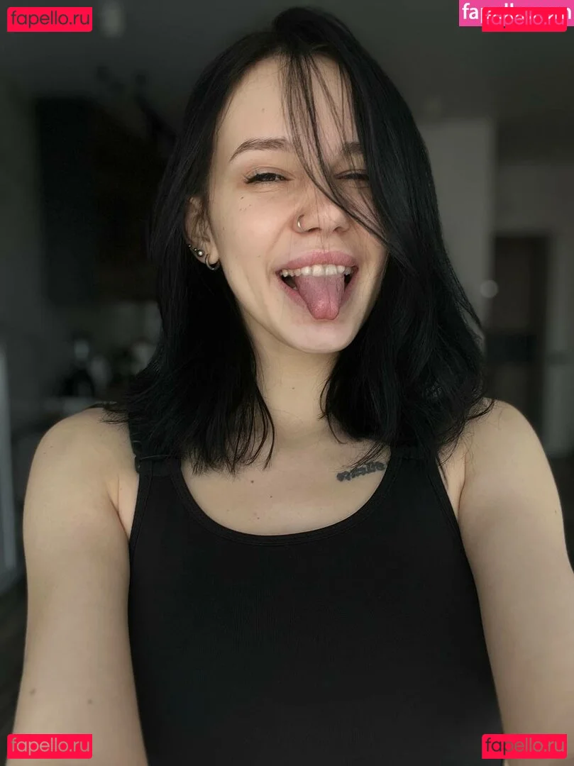 adelebee Onlyfans Photo Gallery 