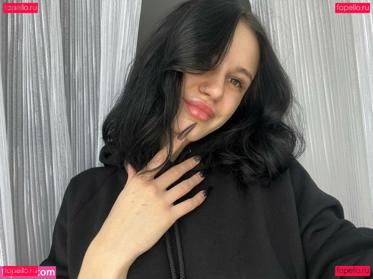 adelebee Onlyfans Photo Gallery 