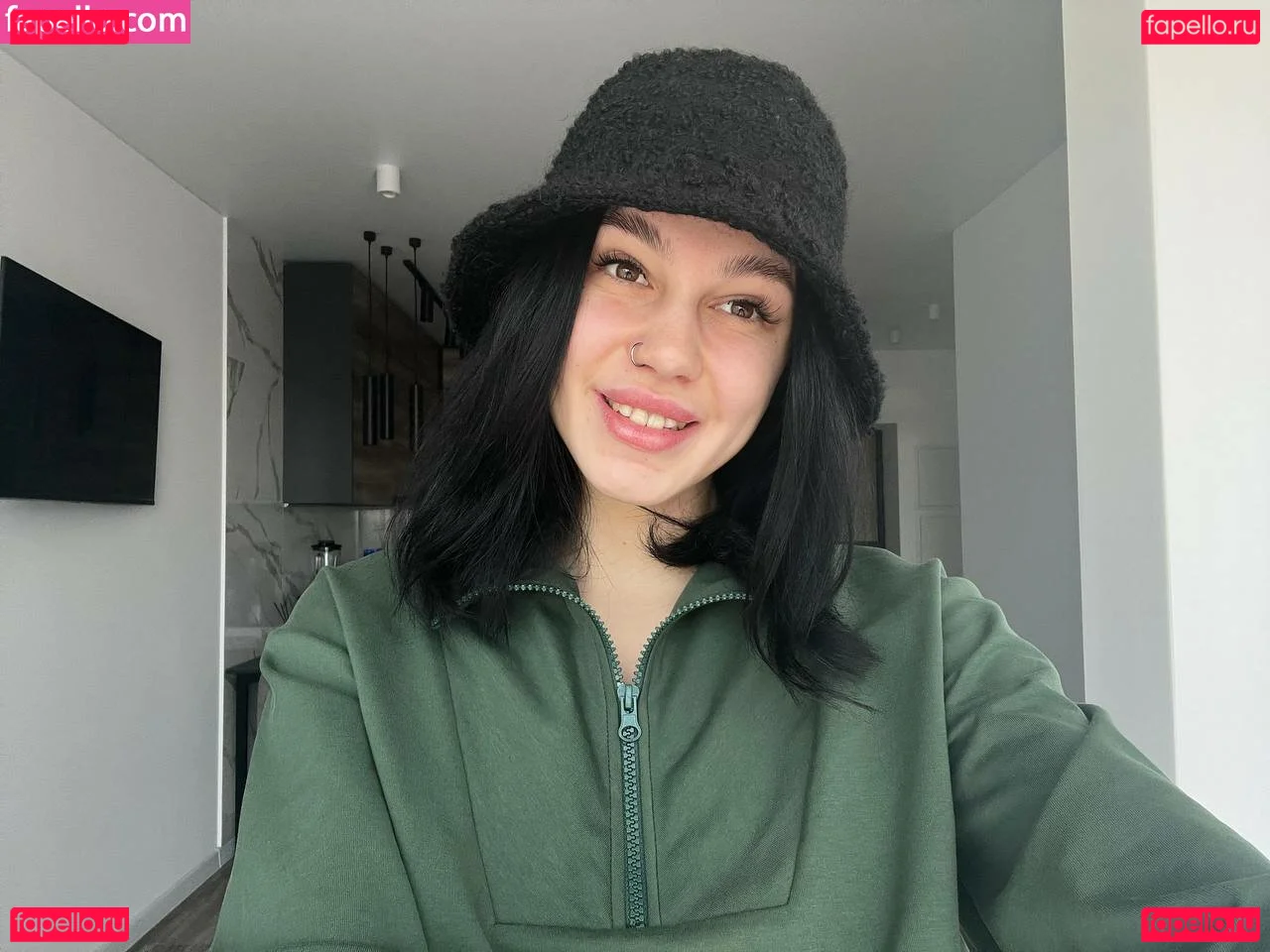 adelebee Onlyfans Photo Gallery 