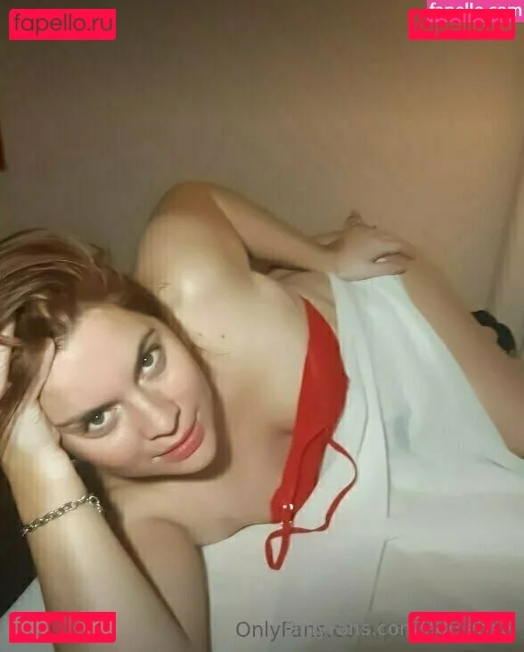 adelebee Onlyfans Photo Gallery 