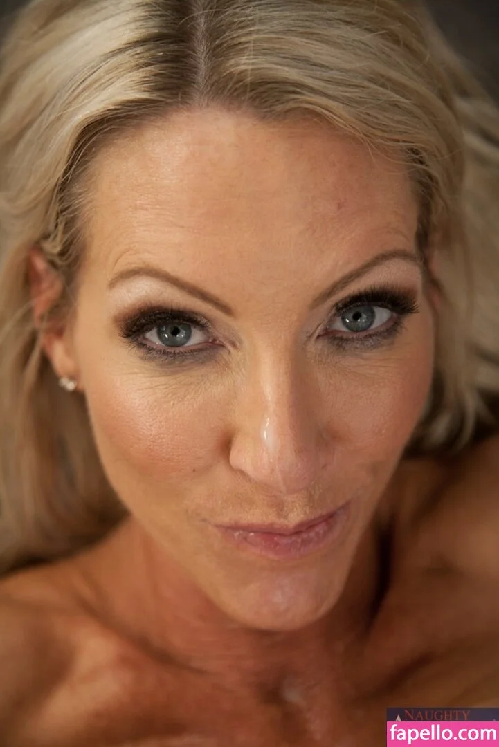 emma69star Onlyfans Photo Gallery 