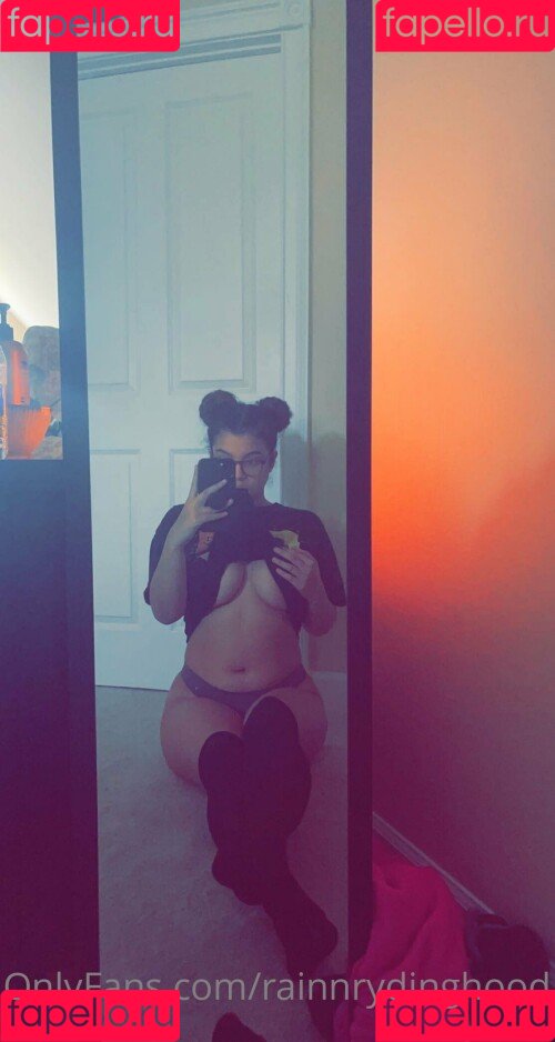 Rainnrydinghood Onlyfans Photo Gallery 