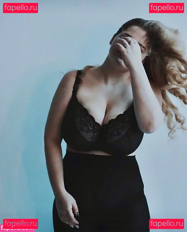 Julia Chegodar Onlyfans Photo Gallery 