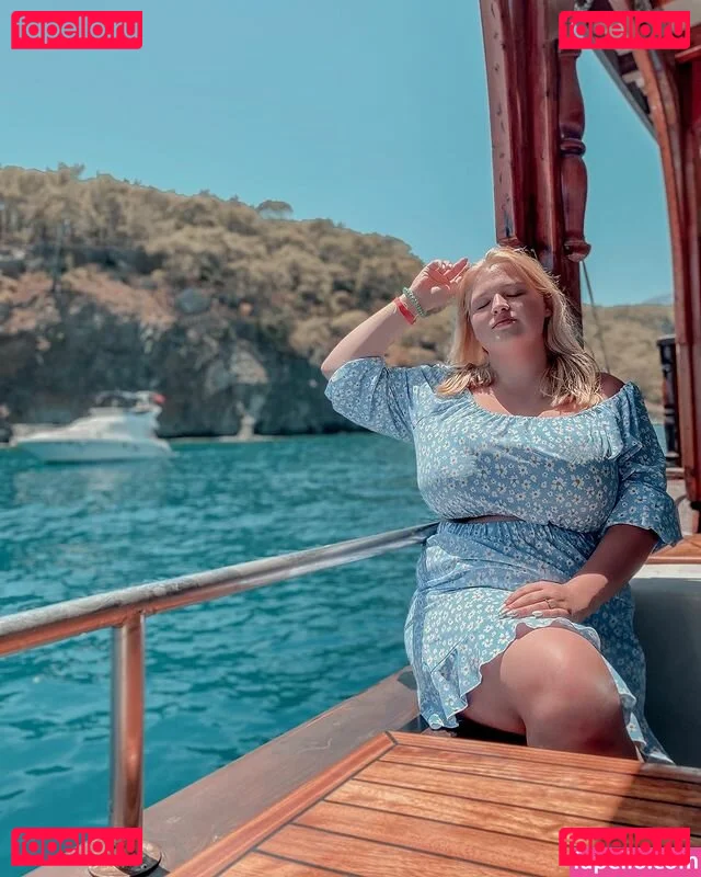 Julia Chegodar Onlyfans Photo Gallery 