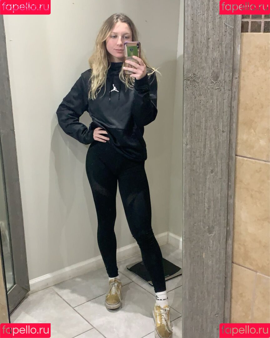 Ally R Onlyfans Photo Gallery 