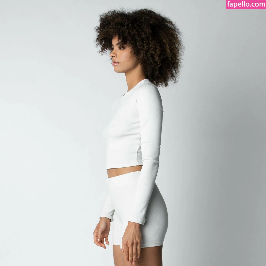 Ally R Onlyfans Photo Gallery 