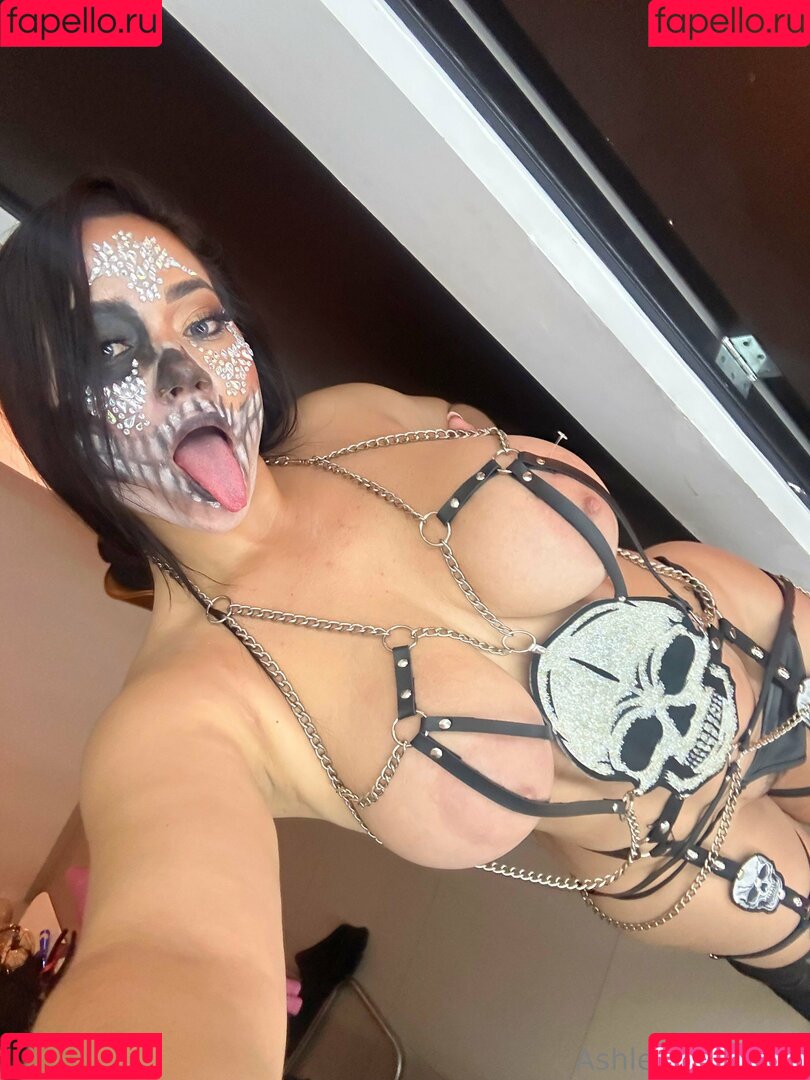 AshleyCarolina Onlyfans Photo Gallery 