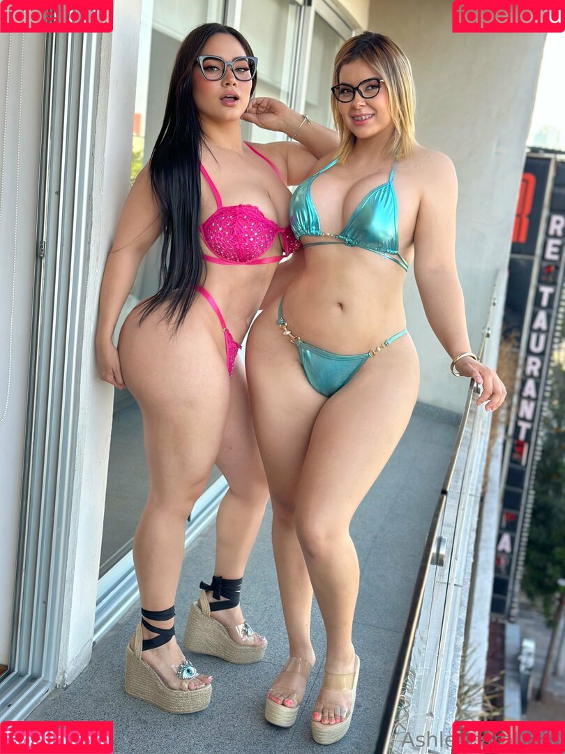 AshleyCarolina Onlyfans Photo Gallery 