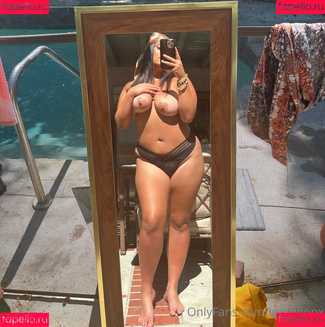 mamacitvizzy Onlyfans Photo Gallery 