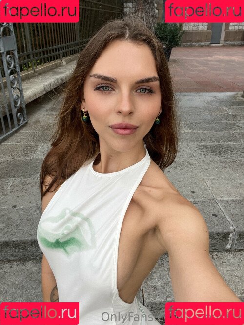 Vika Mednis Onlyfans Photo Gallery 