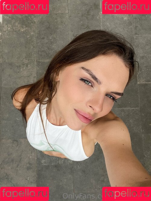 Vika Mednis Onlyfans Photo Gallery 