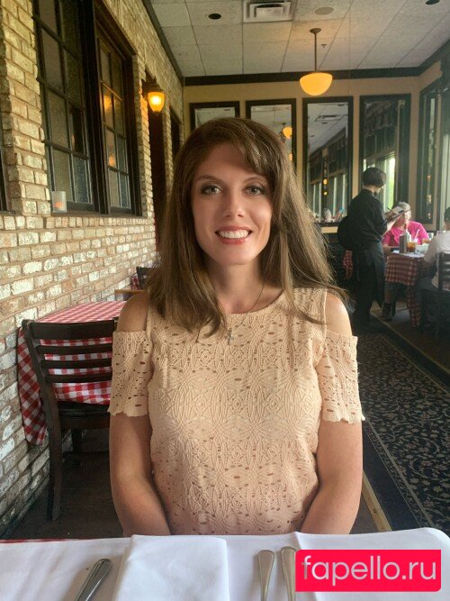 bustybrooke1 Onlyfans Photo Gallery 