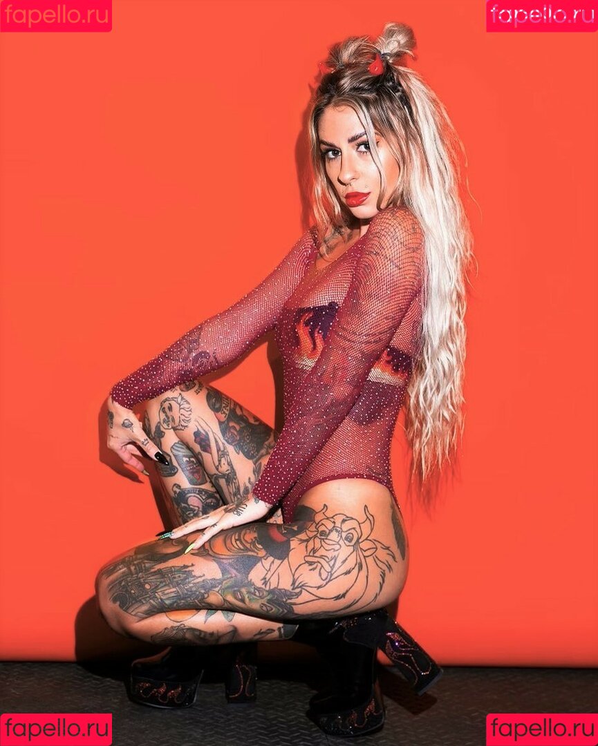 Shelly Bombshell Benson Onlyfans Photo Gallery 