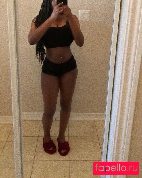 Itstaviaa Onlyfans Photo Gallery 