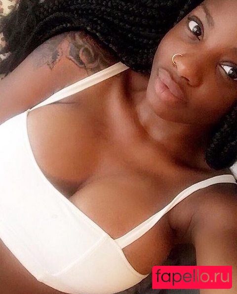 Itstaviaa Onlyfans Photo Gallery 