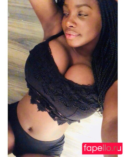 Itstaviaa Onlyfans Photo Gallery 