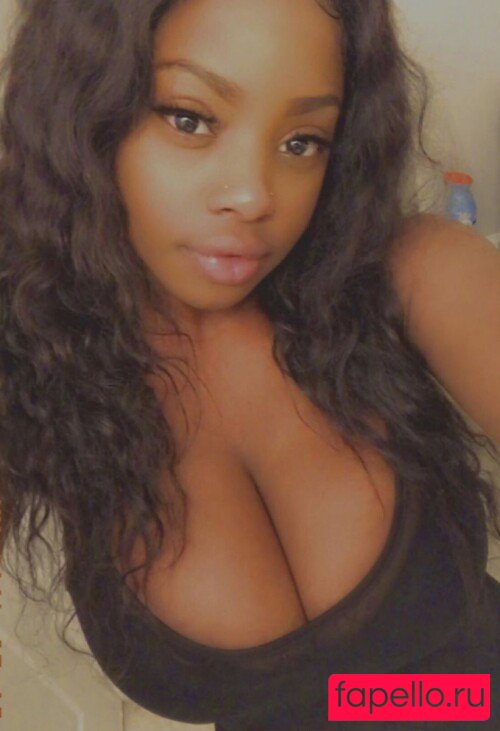 Itstaviaa Onlyfans Photo Gallery 