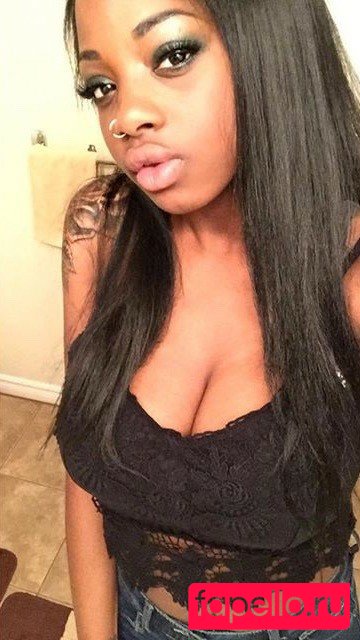 Itstaviaa Onlyfans Photo Gallery 