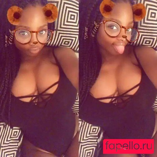 Itstaviaa Onlyfans Photo Gallery 