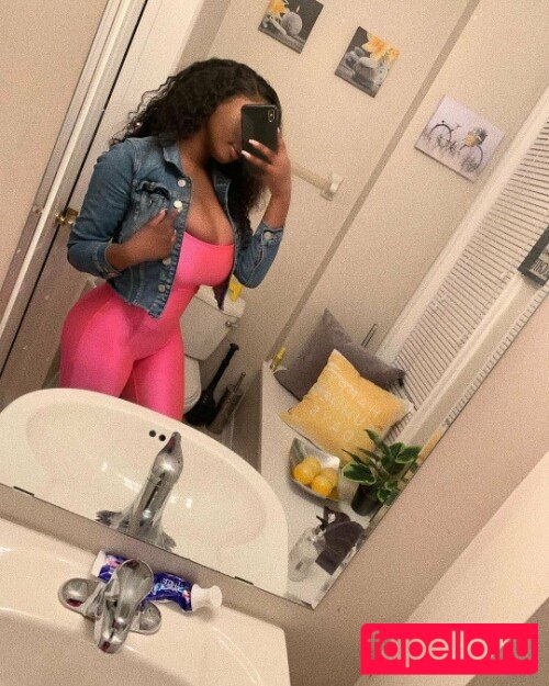 Itstaviaa Onlyfans Photo Gallery 