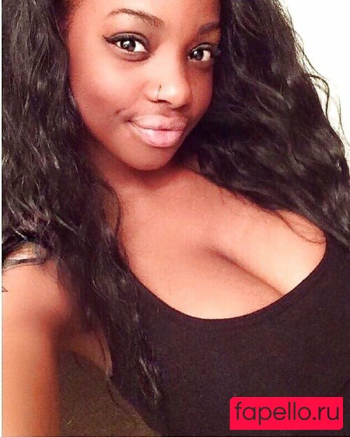 Itstaviaa Onlyfans Photo Gallery 