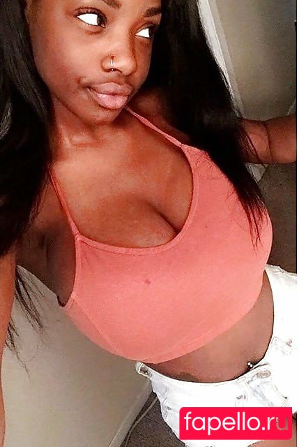 Itstaviaa Onlyfans Photo Gallery 