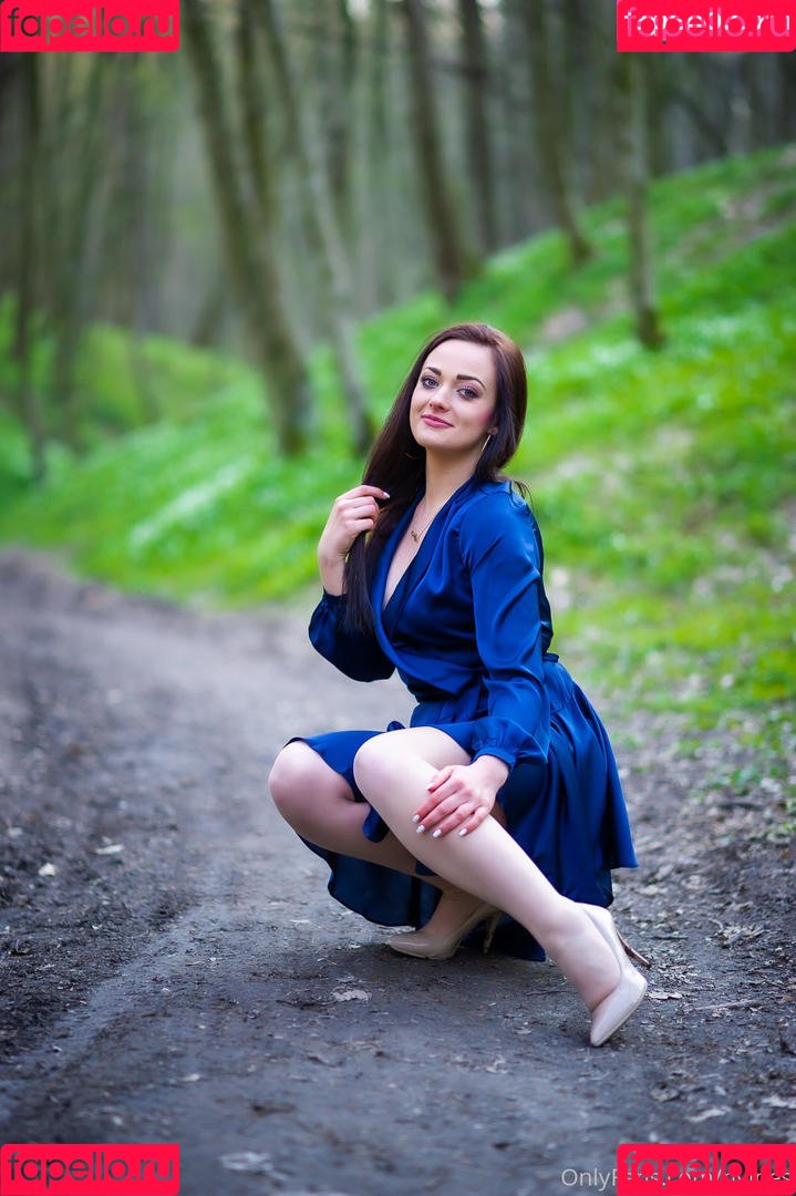 nylnes Onlyfans Photo Gallery 