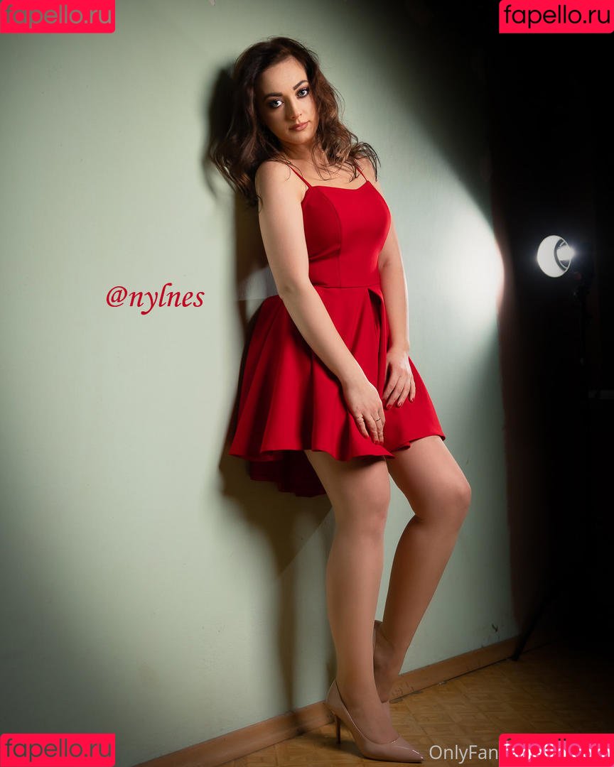 nylnes Onlyfans Photo Gallery 