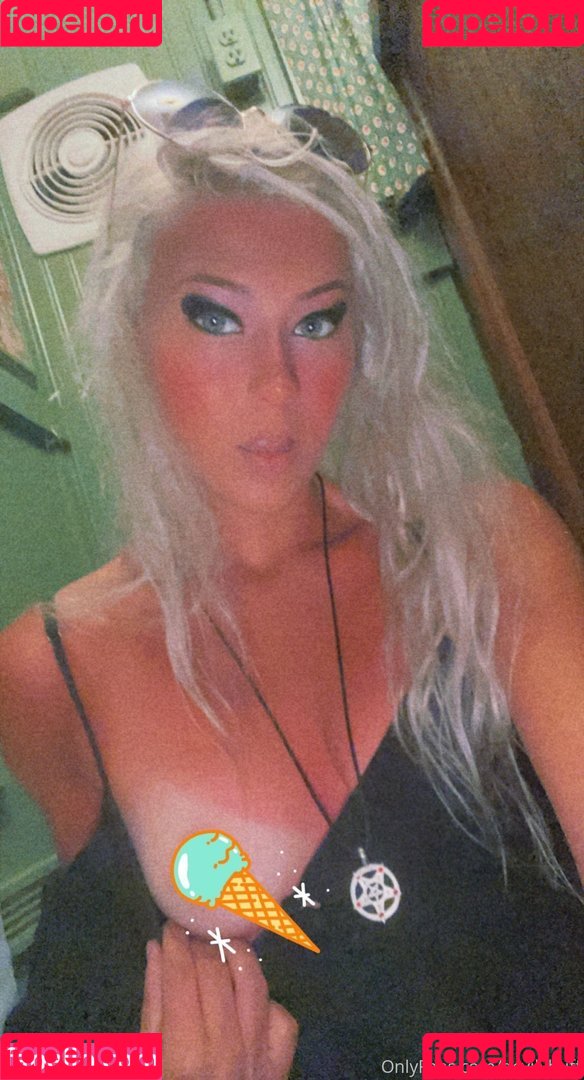 devilybuff Onlyfans Photo Gallery 